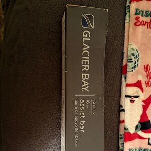 Glacier Bay Safety Assist Bar